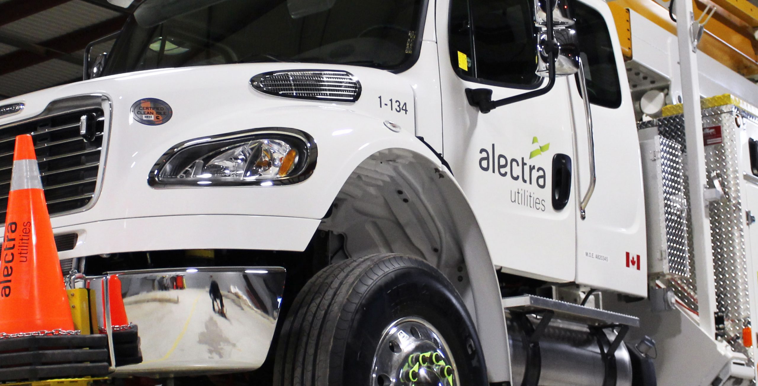 A close up image of one of Alectra’s branded fleet trucks.